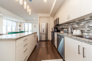 17-115-long-branch-ave-etobicoke-21