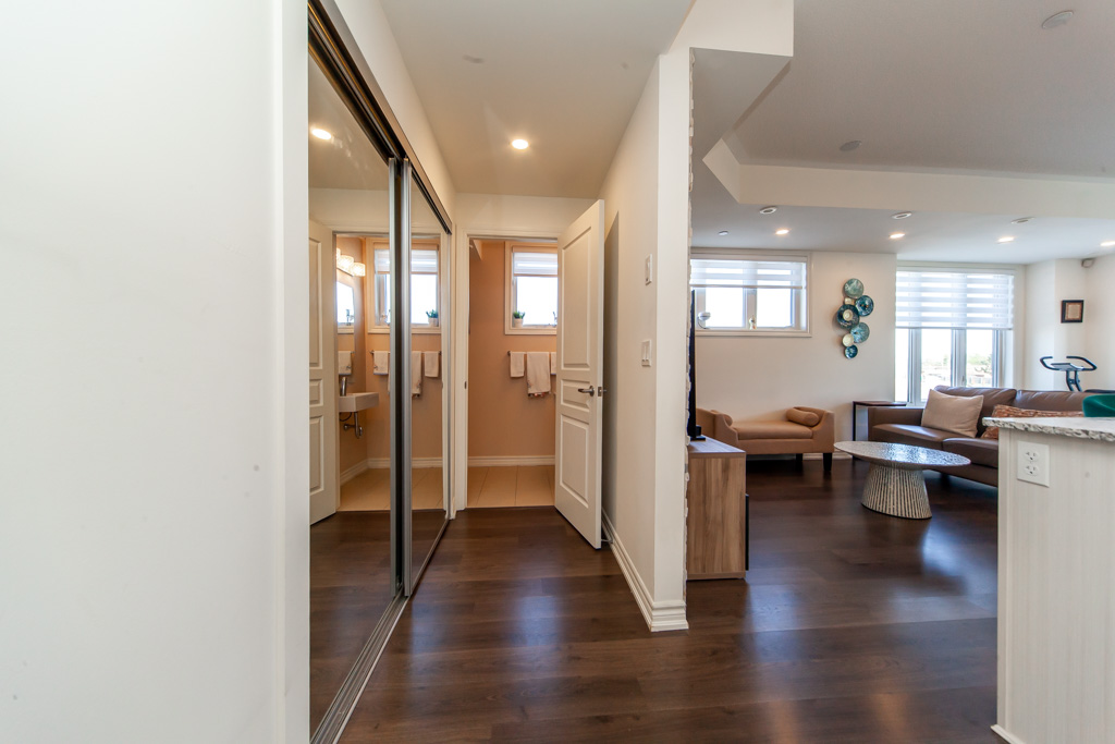 17-115-long-branch-ave-etobicoke-23