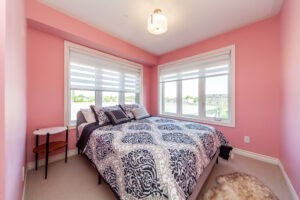 17-115-long-branch-ave-etobicoke-33