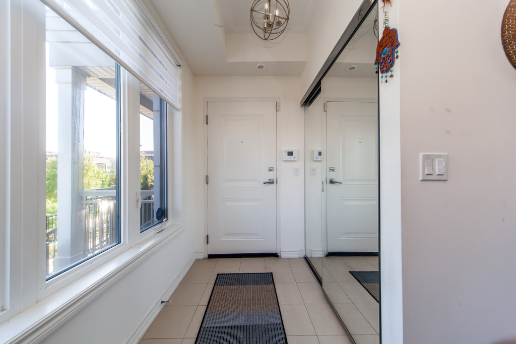 17-115-long-branch-ave-etobicoke-8