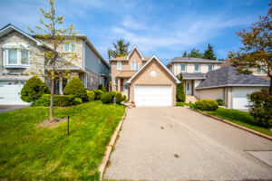 27-roehampton-cres-brampton-1