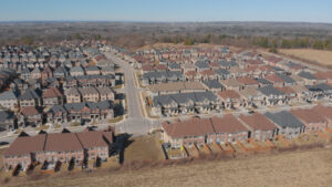 330-silk-twist-dr-east-gwillimbury-aerial-1