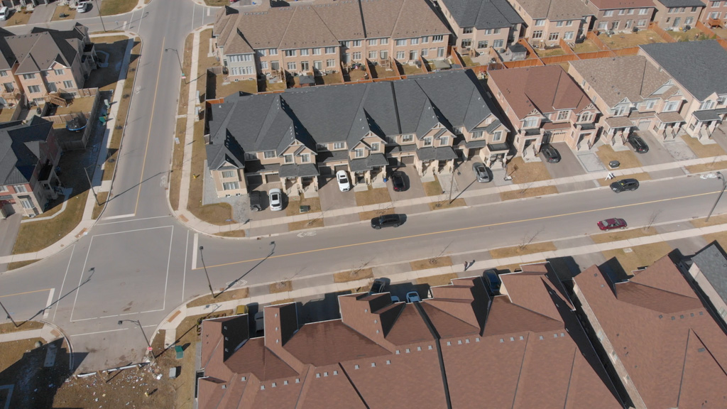 330-silk-twist-dr-east-gwillimbury-aerial-2