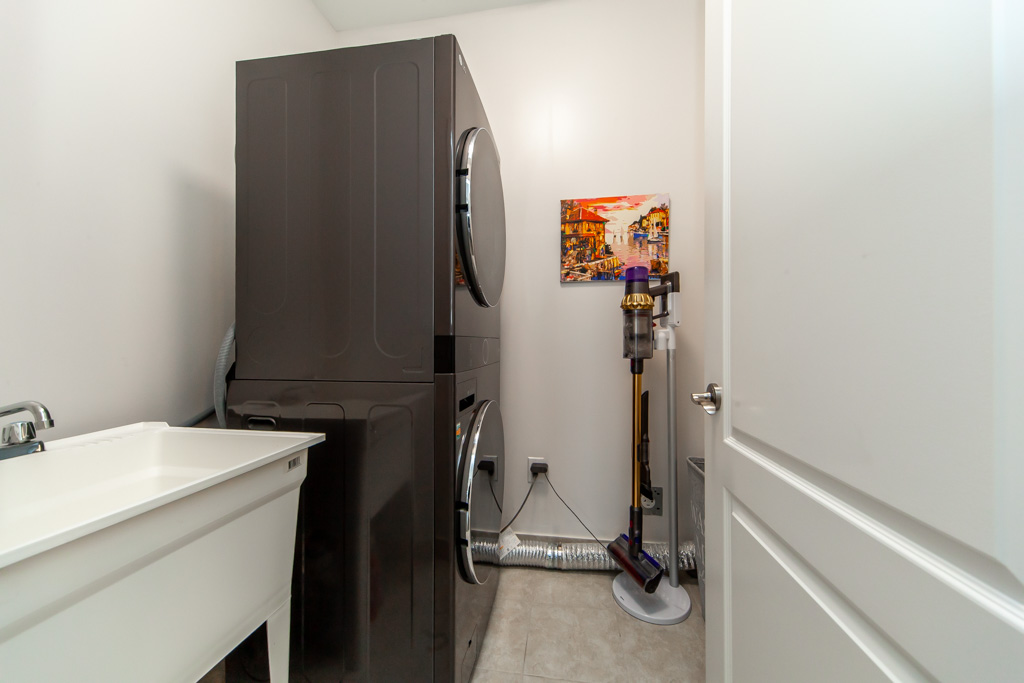 3907-thomas-alton-blvd-burlington-v2-38