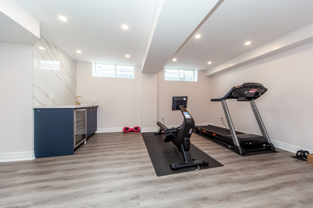 3907-thomas-alton-blvd-burlington-v2-43