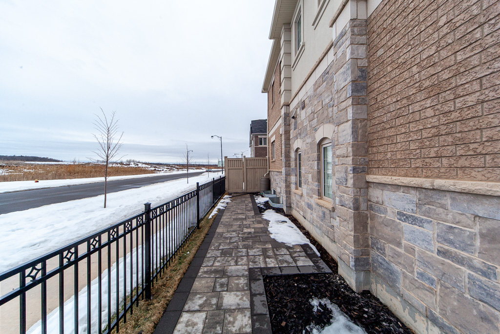 3907-thomas-alton-blvd-burlington-v2-50