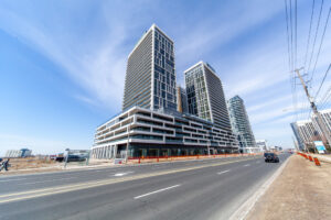 605-8960-jane-st-toronto-1