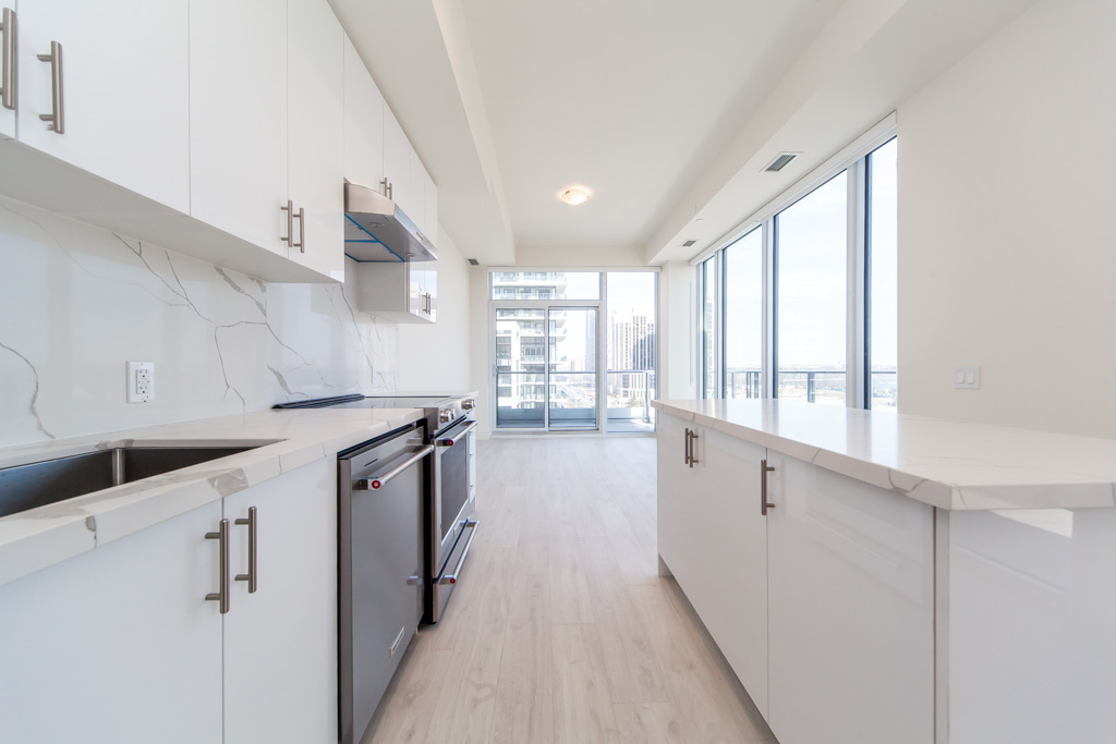 605-8960-jane-st-toronto-12