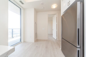 605-8960-jane-st-toronto-20