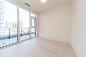 605-8960-jane-st-toronto-25