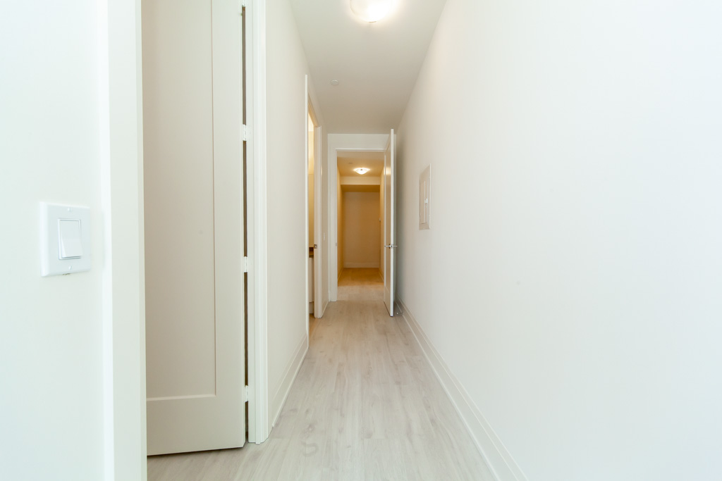 605-8960-jane-st-toronto-28