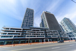 605-8960-jane-st-toronto-3