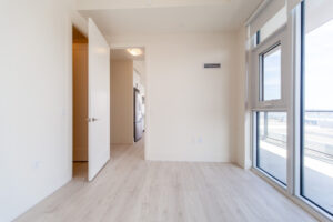605-8960-jane-st-toronto-35