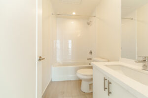 605-8960-jane-st-toronto-36