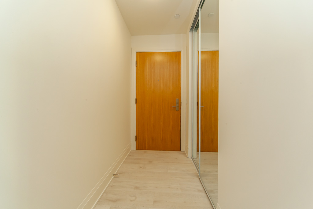 605-8960-jane-st-toronto-39