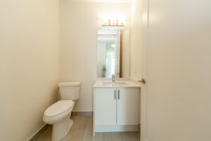 605-8960-jane-st-toronto-40