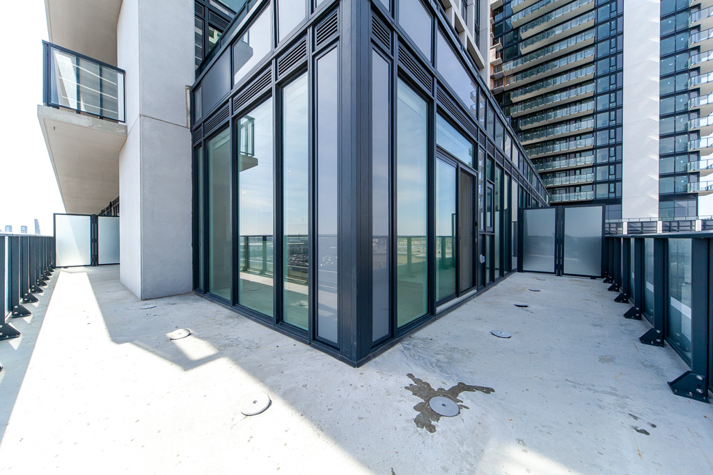 605-8960-jane-st-toronto-41