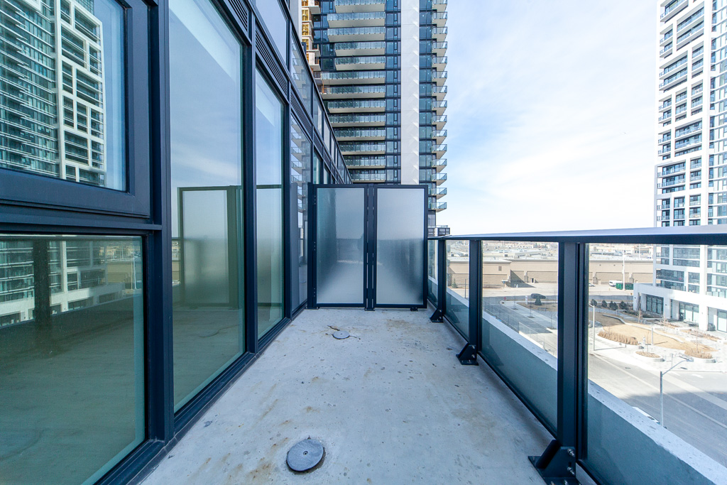 605-8960-jane-st-toronto-42