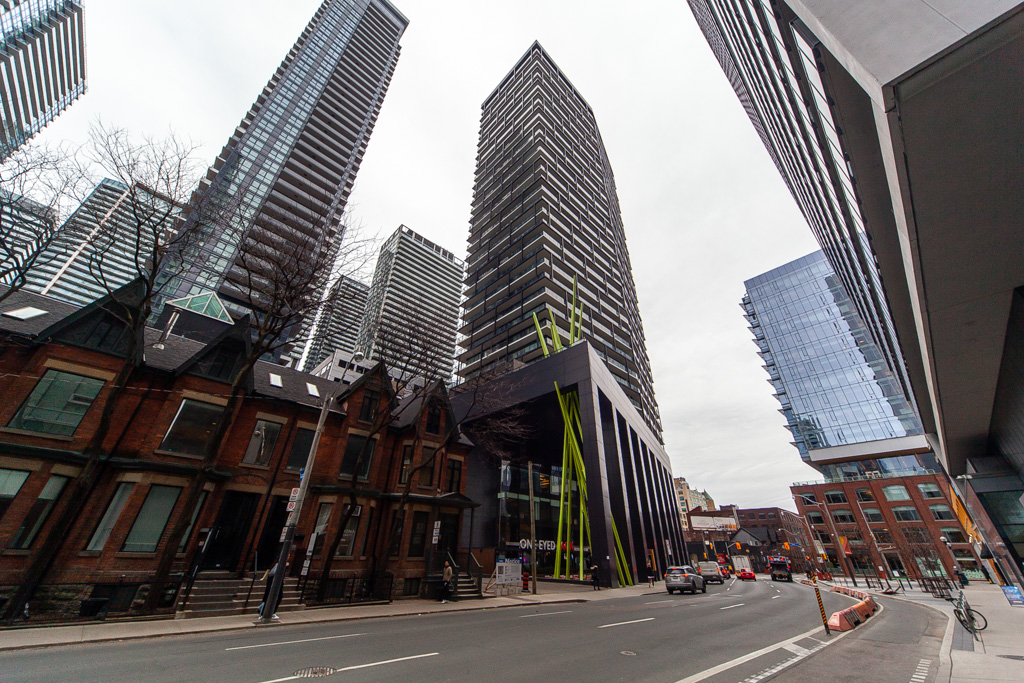608-125-peter-st-toronto-1