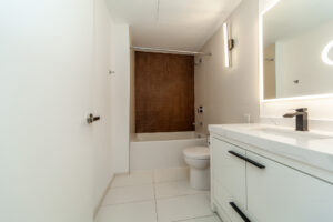 608-125-peter-st-toronto-33
