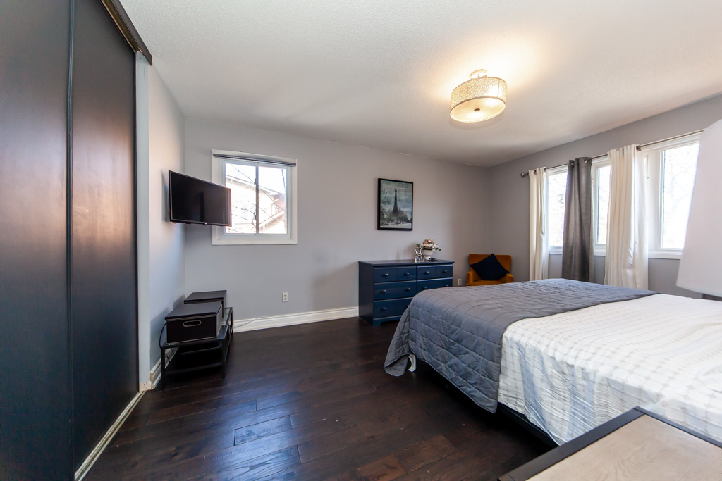 904-thistle-down-cir-mississauga-28