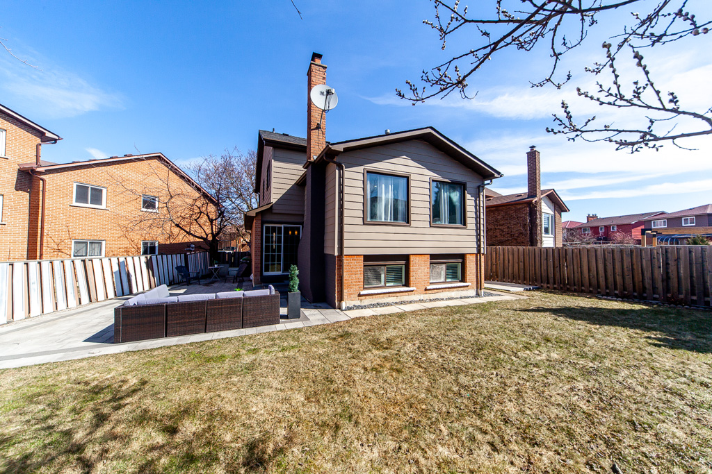 904-thistle-down-cir-mississauga-49