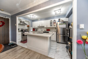 1103-9-four-winds-dr-north-york-19