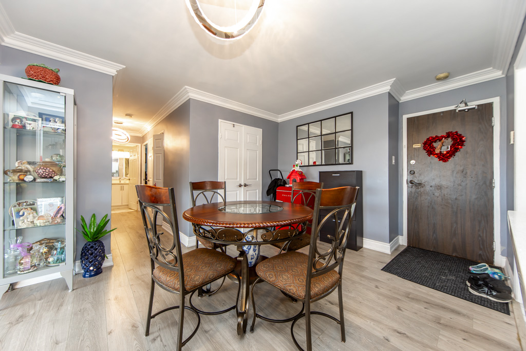 1103-9-four-winds-dr-north-york-25