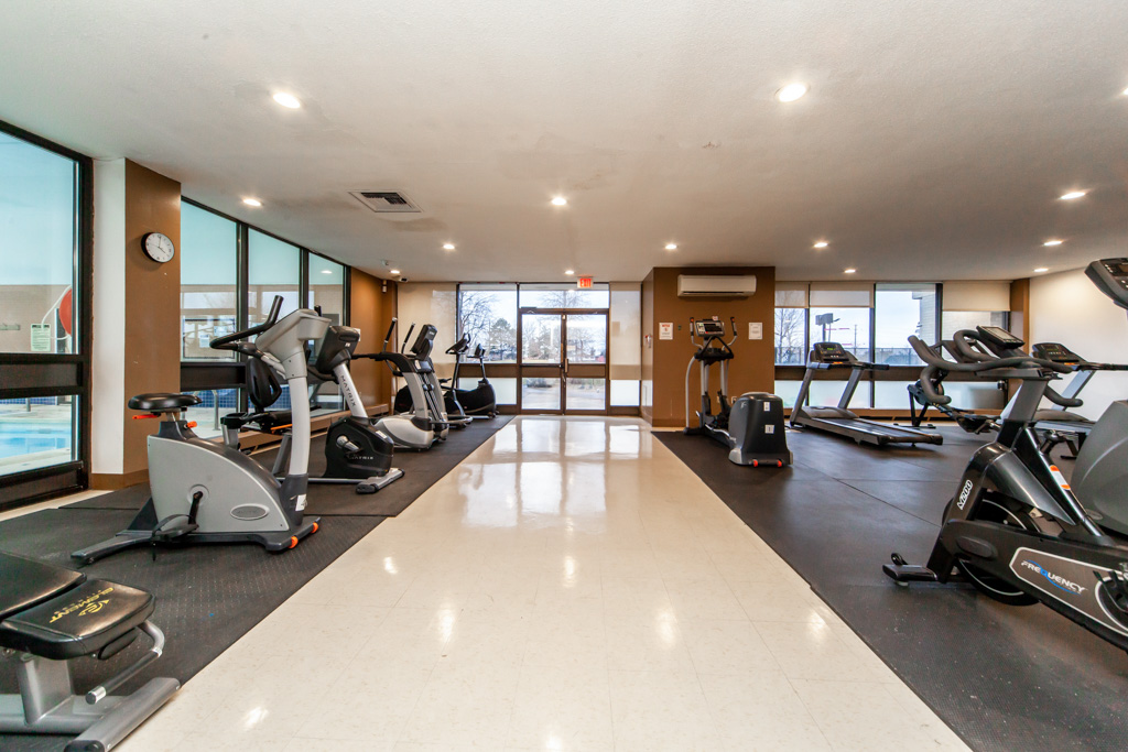 1103-9-four-winds-dr-north-york-41