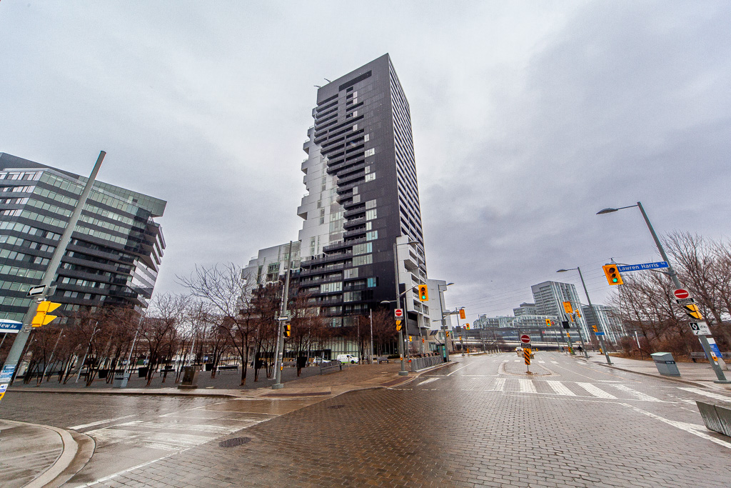 1507-170-bayview-ave-toronto-2