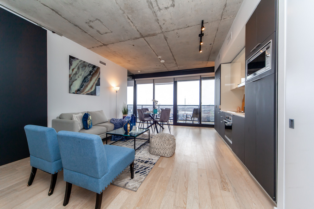 1507-170-bayview-ave-toronto-7