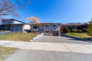 3223-ibbetson-cres-mississauga-1