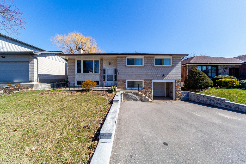 3223-ibbetson-cres-mississauga-2