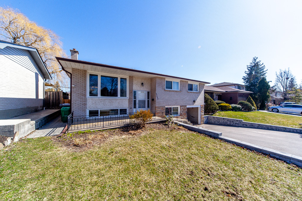 3223-ibbetson-cres-mississauga-3