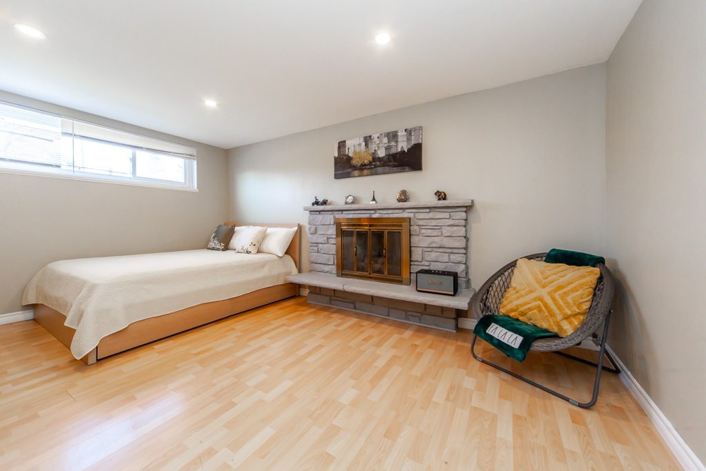 3223-ibbetson-cres-mississauga-36