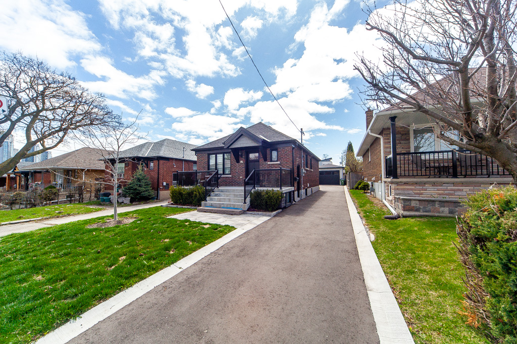 75-manitoba-st-etobicoke-1