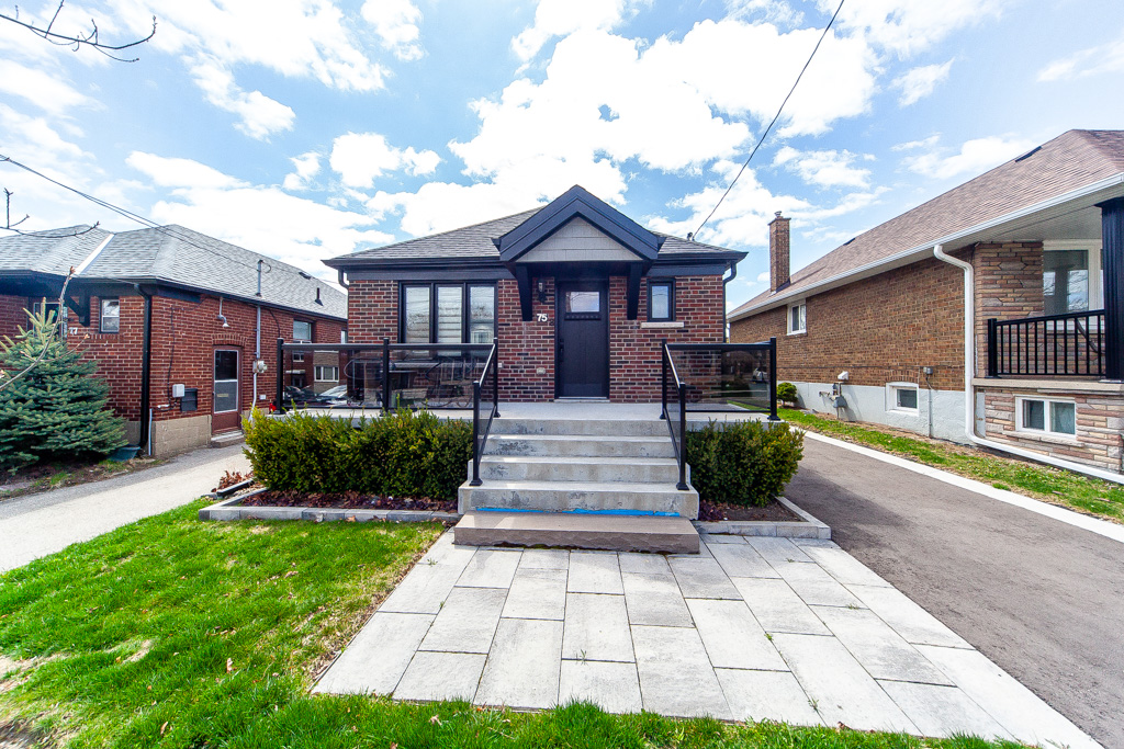 75-manitoba-st-etobicoke-3