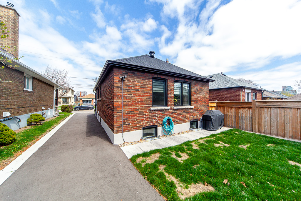 75-manitoba-st-etobicoke-51