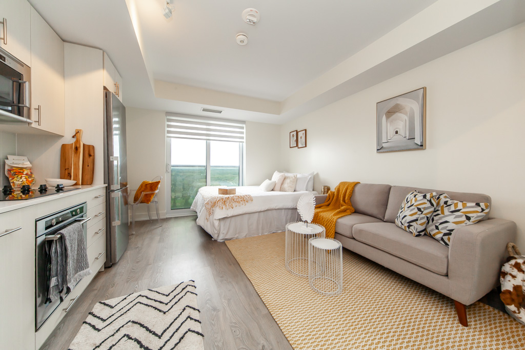 1819-2550-simcoe-st-n-oshawa-12