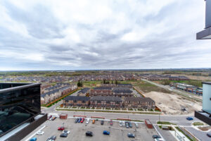 1819-2550-simcoe-st-n-oshawa-23