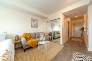 1819-2550-simcoe-st-n-oshawa-27