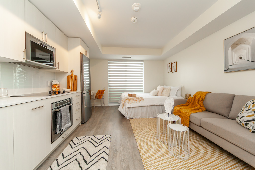 1819-2550-simcoe-st-n-oshawa-34