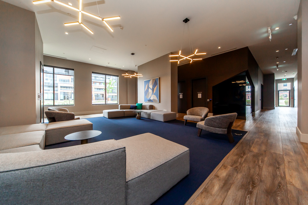 1819-2550-simcoe-st-n-oshawa-37