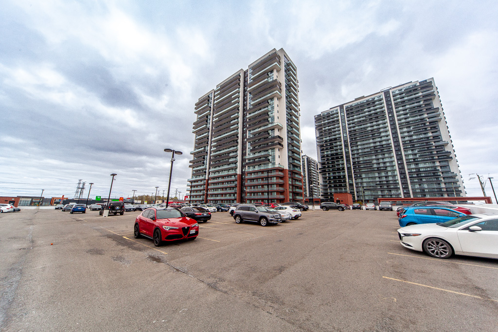 1819-2550-simcoe-st-n-oshawa-45