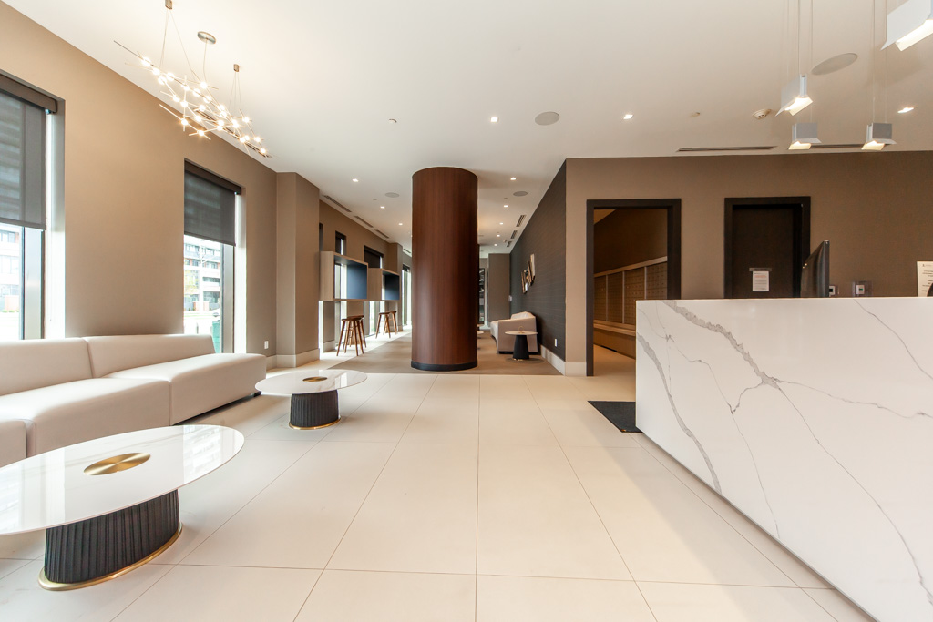 1819-2550-simcoe-st-n-oshawa-7