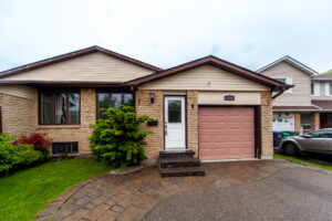2819-bucklepost-cres-mississauga-3