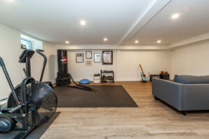 29-pinewood-trail-mississauga-48