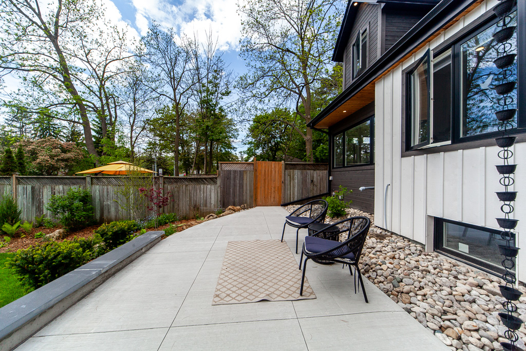 29-pinewood-trail-mississauga-9