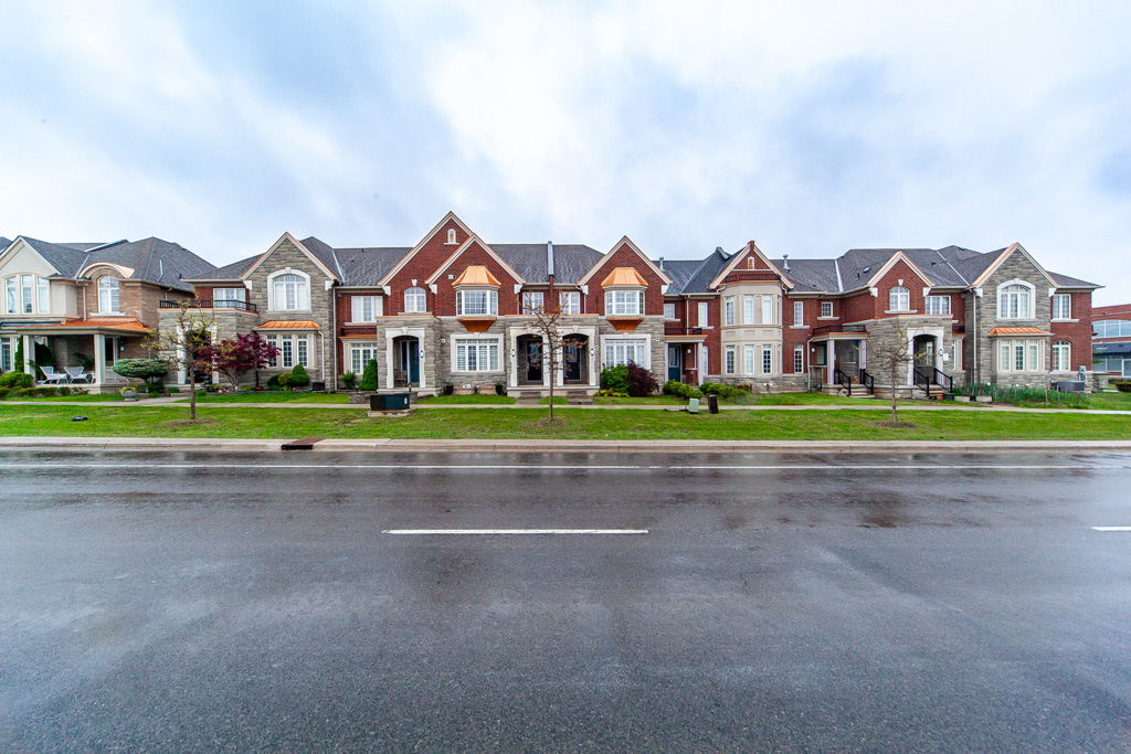3077-neyagawa-blvd-oakville-1