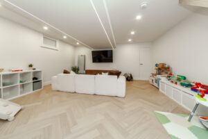 68-winnifred-ave-toronto-38